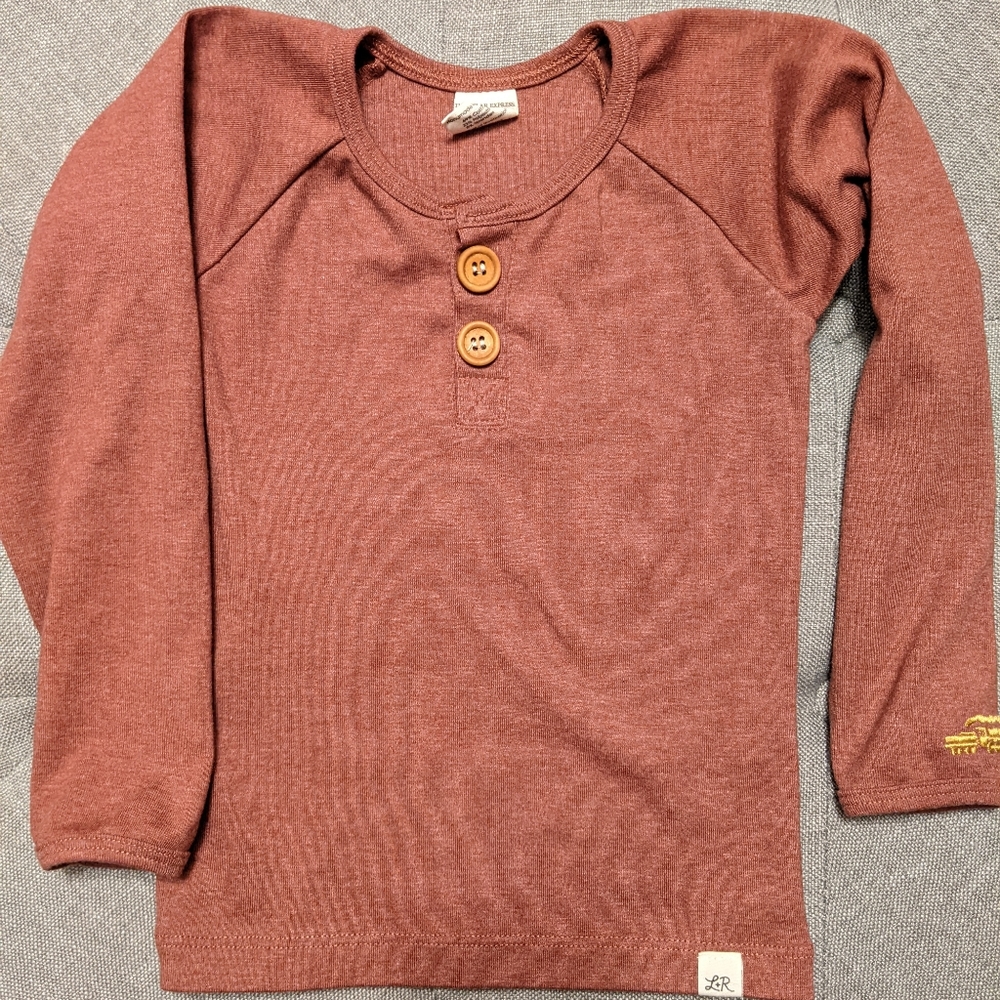 NWOT Lulu &  Roo Shirt